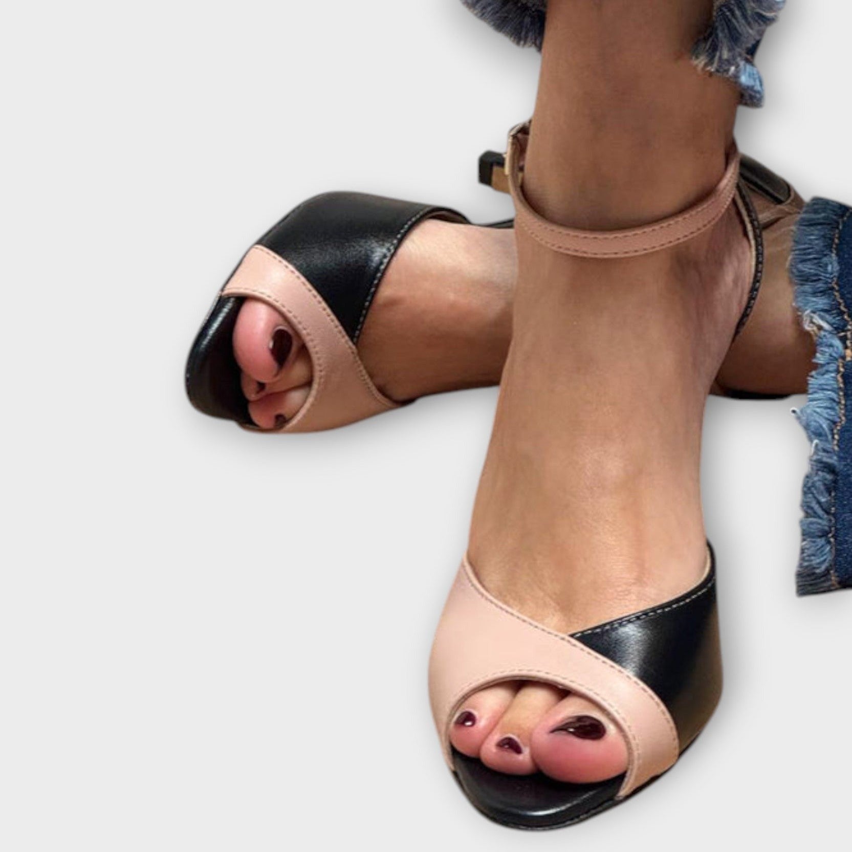 Noirella™ | Elegante Pumper med Rem