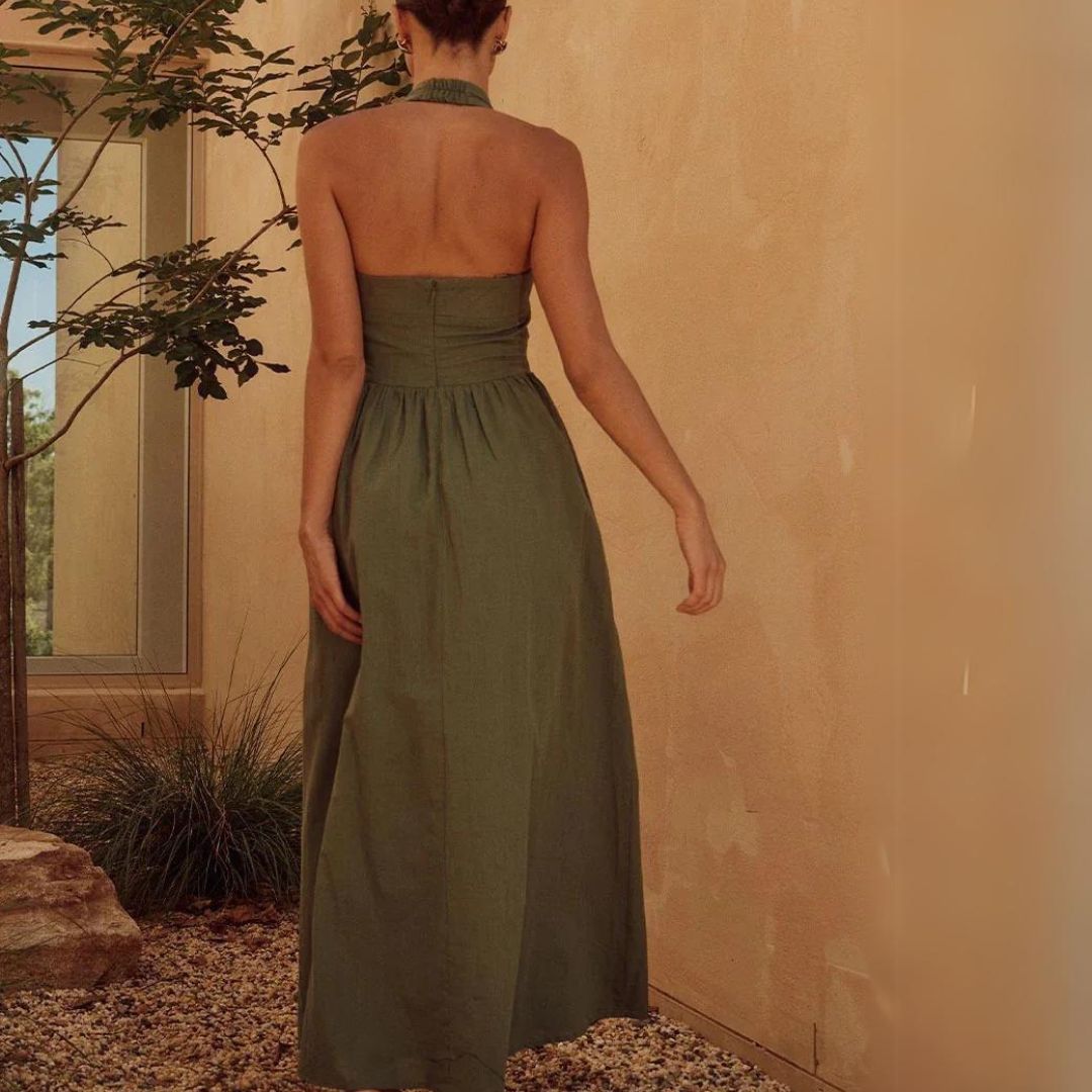 Pernilla | Elegant maxikjole med halterneck