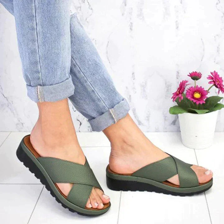CloudWalk | De Trendy Orto-Sandalene