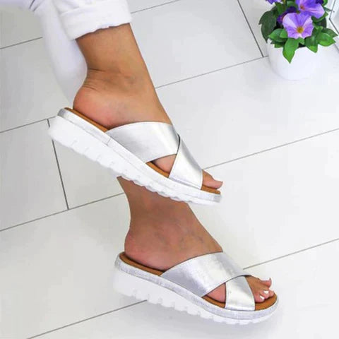 CloudWalk | De Trendy Orto-Sandalene