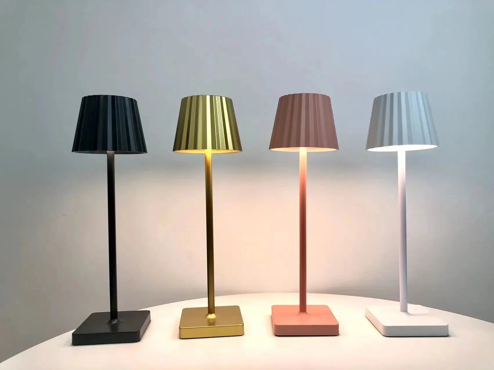 Illumine Trådløs Bordlampe