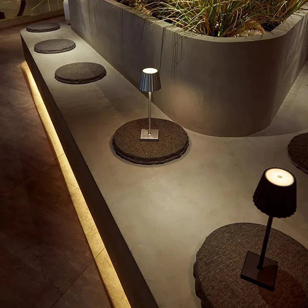 Illumine Trådløs Bordlampe